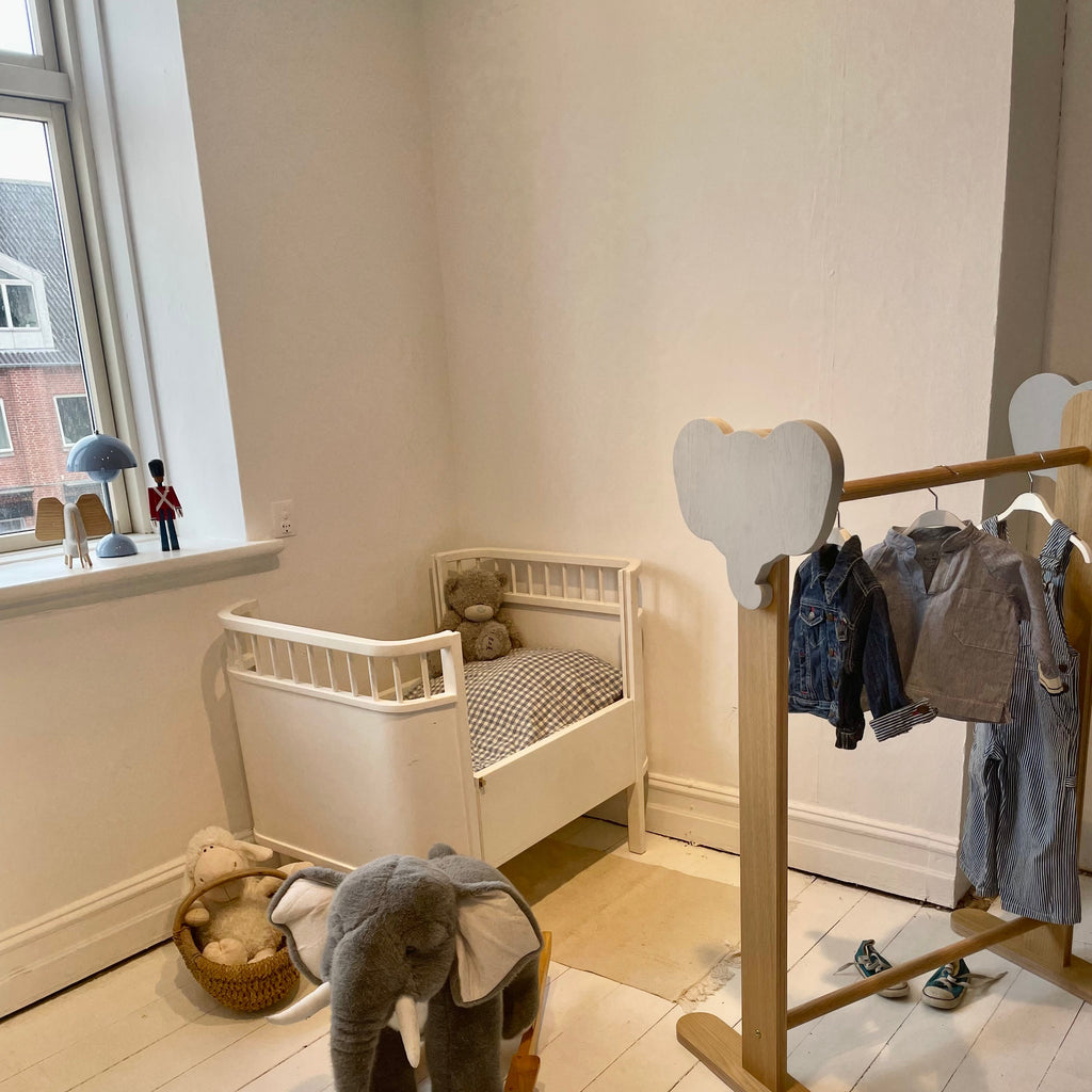 Tøjstativ Ole  med elefant hoved